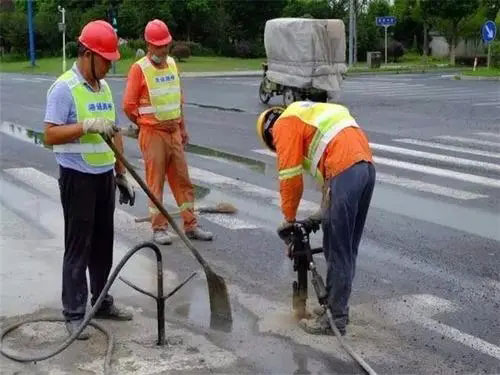 大东地基下沉注浆施工